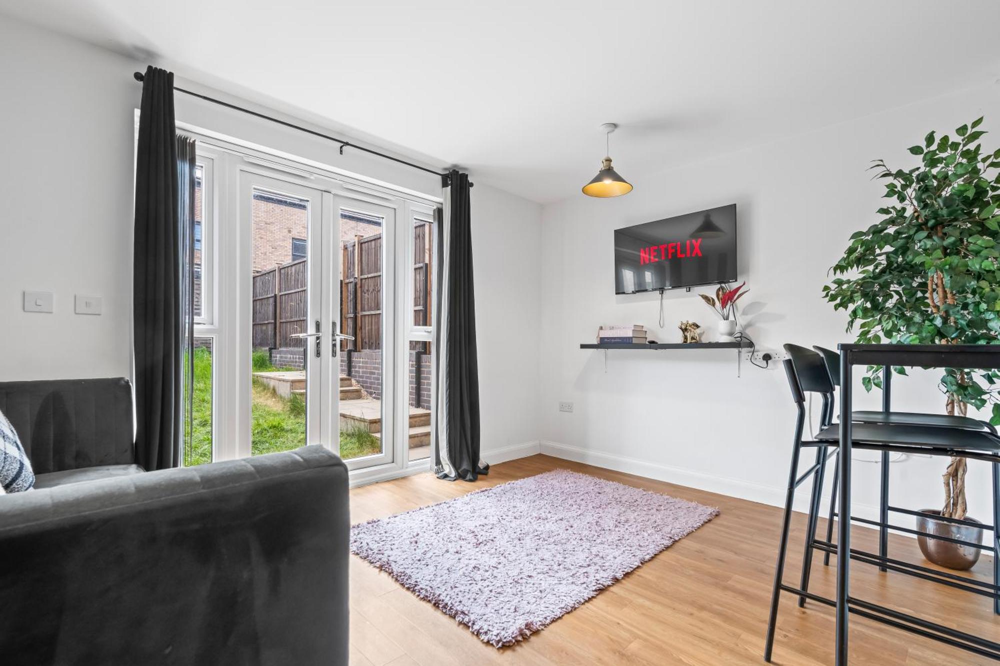 Lotus Haus - Wellington Homes - With Off Road Parking Birmingham Extérieur photo